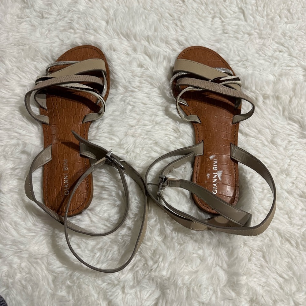 Gianni Bini Strappy Tan Sandals Size 7